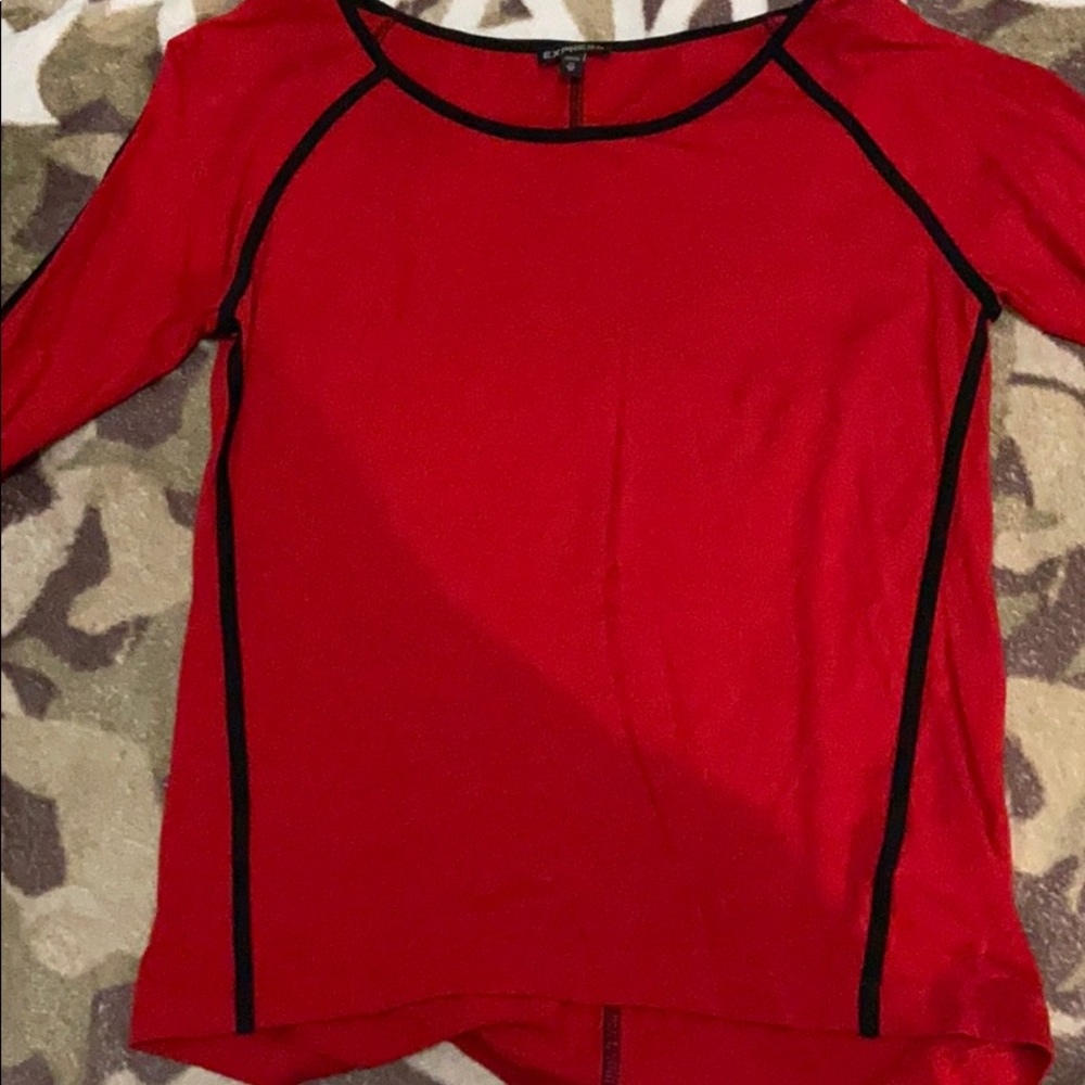 EXPRESS RED SHIRT SIZE : XS